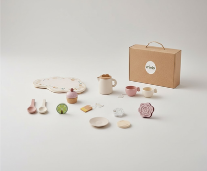 Minio „Little Host“ – Tee- & Rollenspiel Playbox