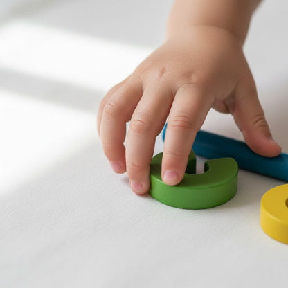 Minio ''Sticks & Rings'' – Kreatives Muster- & Formenspiel Playbox